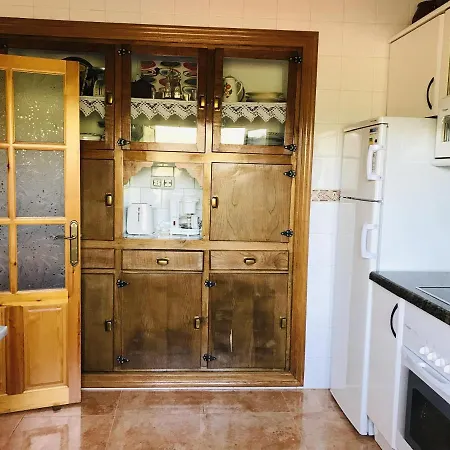 4 Bedrooms House With Terrace At Rozadas Сasa de vacaciones