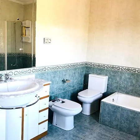 Сasa de vacaciones 4 Bedrooms House With Terrace At Rozadas *