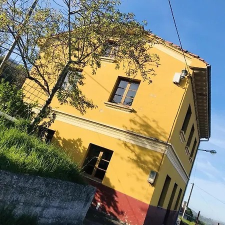 4 Bedrooms House With Terrace At Rozadas Сasa de vacaciones